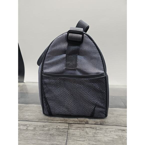 Igloo • Laguna Gripper Soft Sided Cooler • 18 Can Capacity • Gray Twill [65] - Picture 7 of 12